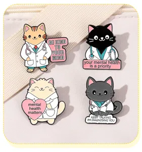 Joli set de broches émaillées chat médecin, badge médical de dessin animé pour vêtements.