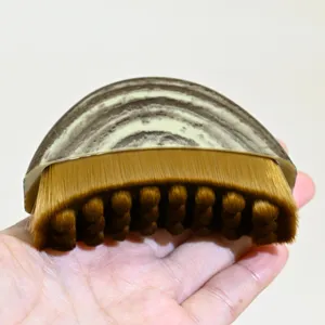 Lymfatische Gezichtscontour Borstel Met Deksel Maanvorm Massage Foundation Kwast Voor Nek Gezichtsverzorging Houtnerf Handvat