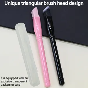 Τριγωνικό πινέλο μακιγιάζ concealer με διαφανή θήκη για μαύρους κύκλους και περιγράμματα.