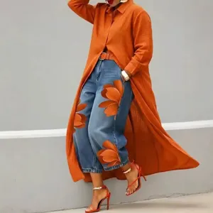 Dames Lange Mouw Casual Lange Cardigan Shirt Gecombineerd met Geprinte Jeans Outfit Hoofd