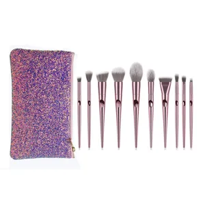 10-teiliges Pinsel-Set mit glitzerndem Kosmetikbeutel, roségoldener ergonomischer Griff.