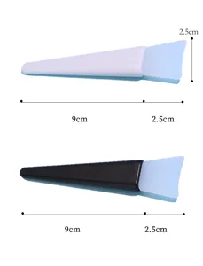 Siliconen gezichtsmasker kwast met zachte kop en handvat voor make-up schoonheidsgereedschap.