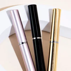 Draagbare enkele lipkwast lipstick kwast professionele make-up tool in drie mooie kleuren.
