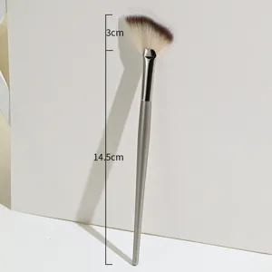 Detailed view of a silver handle fan makeup brush with precise size measurements for highlighting.