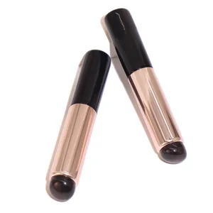 Pincel de labios de silueta silicona maquillaje detalle, pincel difuminador suave para aplicacion.