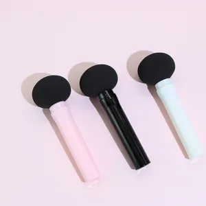 Set di spugnette per trucco a fungo con manico, frullatore cosmetico morbido e utile.