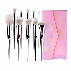 10-teiliges Make-up-Pinsel-Set mit holografischer rosa Tasche für professionelles Schminken.