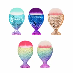 Mermaid Tail Foundation Brush Creative Plastic Short Handle Cosmetic Tool Gradient Color Electroplated Fish Scale Makeup Brush For Liquid Cream