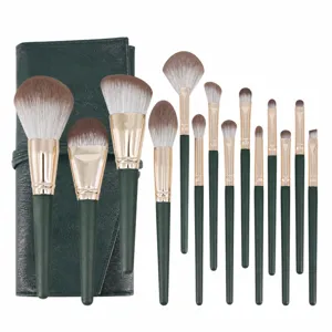 Professional Green Cloud Makeup Brush Set Wooden Handle Soft Synthetic Fiber Bristles Face Eye Foundation Powder Beauty Tool