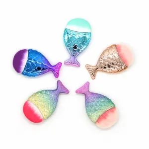 Mermaid tail makeup brush gradient color foundation brush cute cosmetic tool for face
