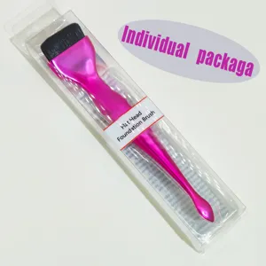 Flat head foundation brush with scoop design, ultra-thin soft bristles for flawless makeup.