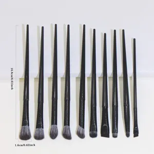 Set de 10 brochas de maquillaje para ojos negras con mangos largos para sombra de ojos.
