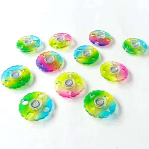 Bunter Acryl Fidget Spinner mit hohlem Design, glatte Drehung Stressabbau Spielzeug.
