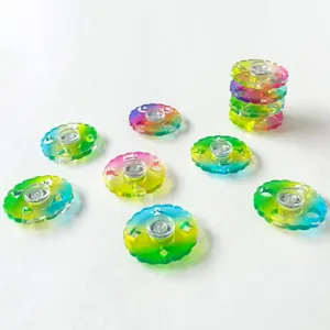 Buntes Acryl Fidget Spinner Spielzeug, lichtdurchlässiger Regenbogen Kreisel Detail.