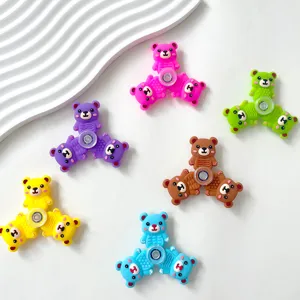 Bunter Silikon Bär Fidget Spinner Detailansicht, stressabbauendes sensorisches Drehspielzeug