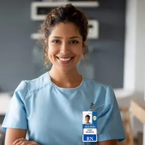 Portatarjetas de identificación de enfermera profesional de acrílico con diseño personalizado.