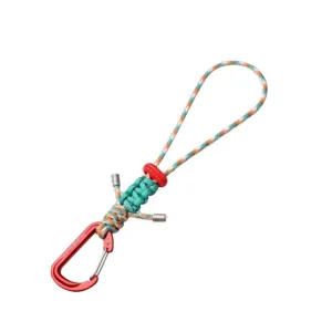 Buntes Outdoor Paracord geflochtenes Karabiner Schlüsselband für Camping Rucksack Zubehör.
