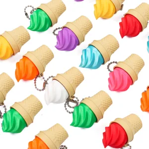 Llavero fidget con cono de helado impreso en 3D para teclado mecanico colorido