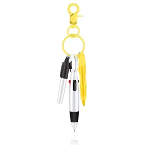 Detailansicht des Mini-Krankenschwester-Stift-Schlüsselanhängers mit bunten Taschenmarkern.