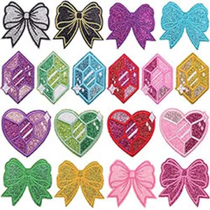 Conjunto de parches bordados con purpurina colorida con lazos diamantes y corazones para manualidades.