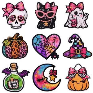 Halloween Parches Bordados de Dibujos Animados para Ropa Bricolaje Fantasma Calabaza Sombrero Corazón Telaraña Parches Termoadhesivos para Coser Accesorios