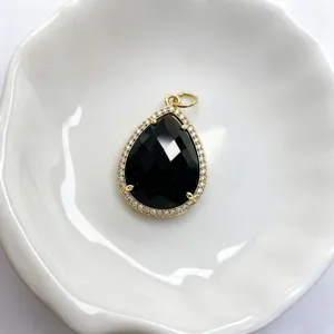 Tropfenförmiger schwarzer Stein Anhänger mit Zirkonia, elegantes DIY Schmuckzubehör.