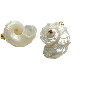 Ciondolo conchiglia madreperla naturale stile oceano accessorio collana DIY.