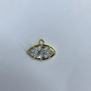 Ciondolo fai-da-te in zircone cubico marquise placcato oro per creazione di gioielli.