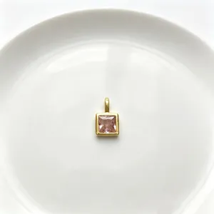 Viereckiger rosafarbener Zirkonia vergoldeter Anhänger DIY Schmuck Zubehör für Halsketten