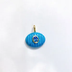 Squisito Ciondolo Ovale in Zirconia e Pietra Naturale Collana Accessorio Vista Dettaglio