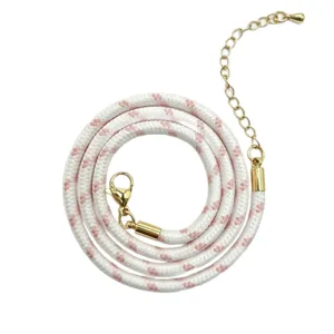 3mm rosa gepunktete Polyester Kordel Halskette mit Goldverschluss und Verlängerungskette.