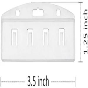 Vista dettagliata del porta badge trasparente in plastica con dimensioni di 3.5x1.25 pollici.