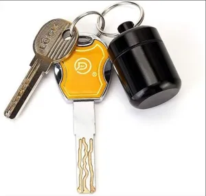 Boîte à pilules étanche en aluminium compacte capsule conteneur avec porte-clés.