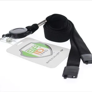 Cordón negro para credencial con carrete retráctil y portatarjetas para oficina.