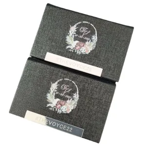 Porte-carte de visite en cuir PU et métal personnalisé étui mince vue de détail, noir.