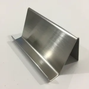 Porta carte da visita in acciaio inossidabile espositore da tavolo dettaglio chiaro.