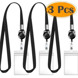 Conjunto de cordón para credencial negro con carrete retráctil y funda transparente PVC.