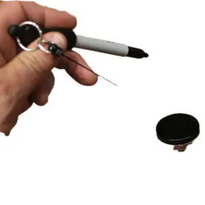 Portabolígrafos de silicona retráctil con gran elasticidad y cordón resistente para uso diario.