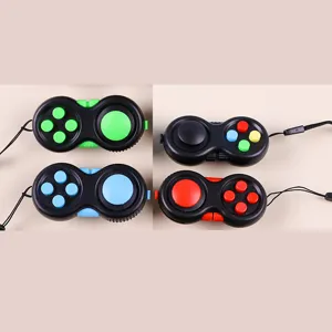 Mini Fidget Pad Stressabbau Spielzeug Controller mit Tasten und Umhaengeband Fokus.