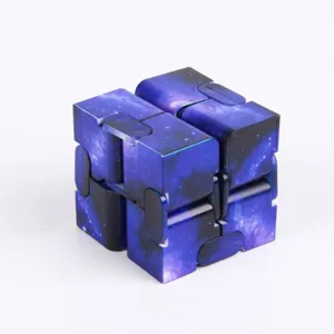 Μαγικός κύβος γαλαξίας fidget toy, παιχνίδι ανακούφισης από άγχος με σχέδιο διαστήματος.
