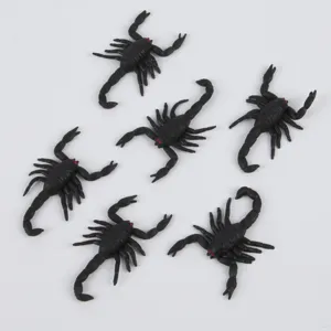 Finti scorpioni in plastica realistici scherzo giocattolo decorazione festa Halloween