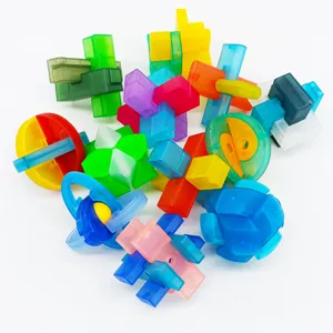 Juego de rompecabezas de plástico transparente entrelazado bloques de bloqueo colorido
