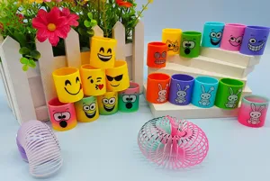 Magisches Regenbogen-Feder-Spielzeug mit niedlichen Smileys und Hasen, lustiges Geschenk.