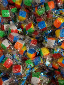 3.5cm kleiner zauberwürfel schlüsselanhänger bunter puzzle stressabbau spielzeug groß