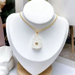 Pendentif petite tortue en pierre de cristal naturel collier bijou élégant accessoire