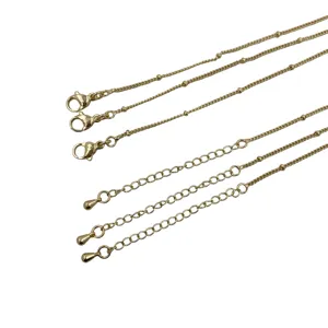 Cadenas de satélite doradas con cierres de mosquetón y cadenas de extensión para joyería.