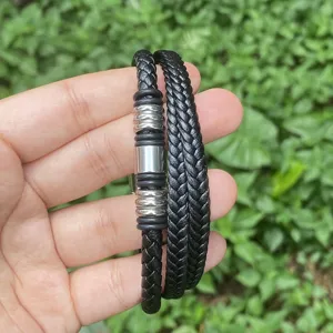 Herren mehrschichtiges schwarzes geflochtenes Lederarmband minimalistischer Metall Schmuck