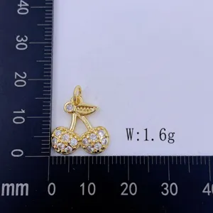 Glänzender Gold Zirkon Kirsche Anhänger DIY Schmuck Zubehör Detailansicht mit Maß