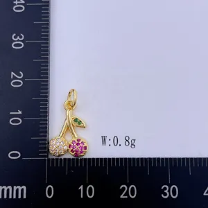 Bezaubernder goldener Kirschenanhänger mit bunten Zirkonia Steinen für DIY Schmuck.