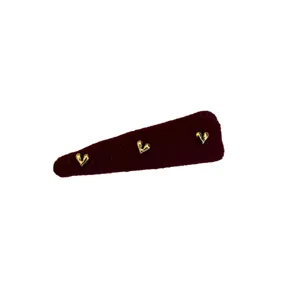 Rode vilt haarspeld met gouden metalen hartjes, vintage haarclip voor vrouwen en meisjes.